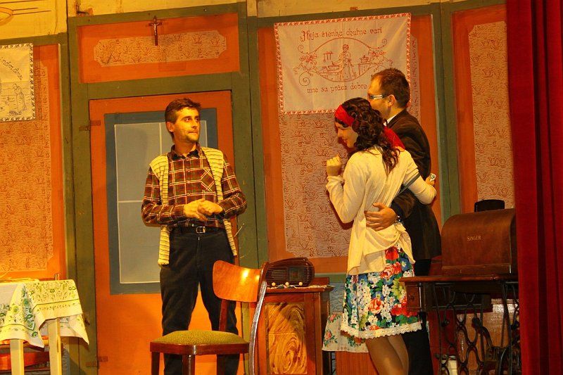 Trampoty z laskou (138).JPG